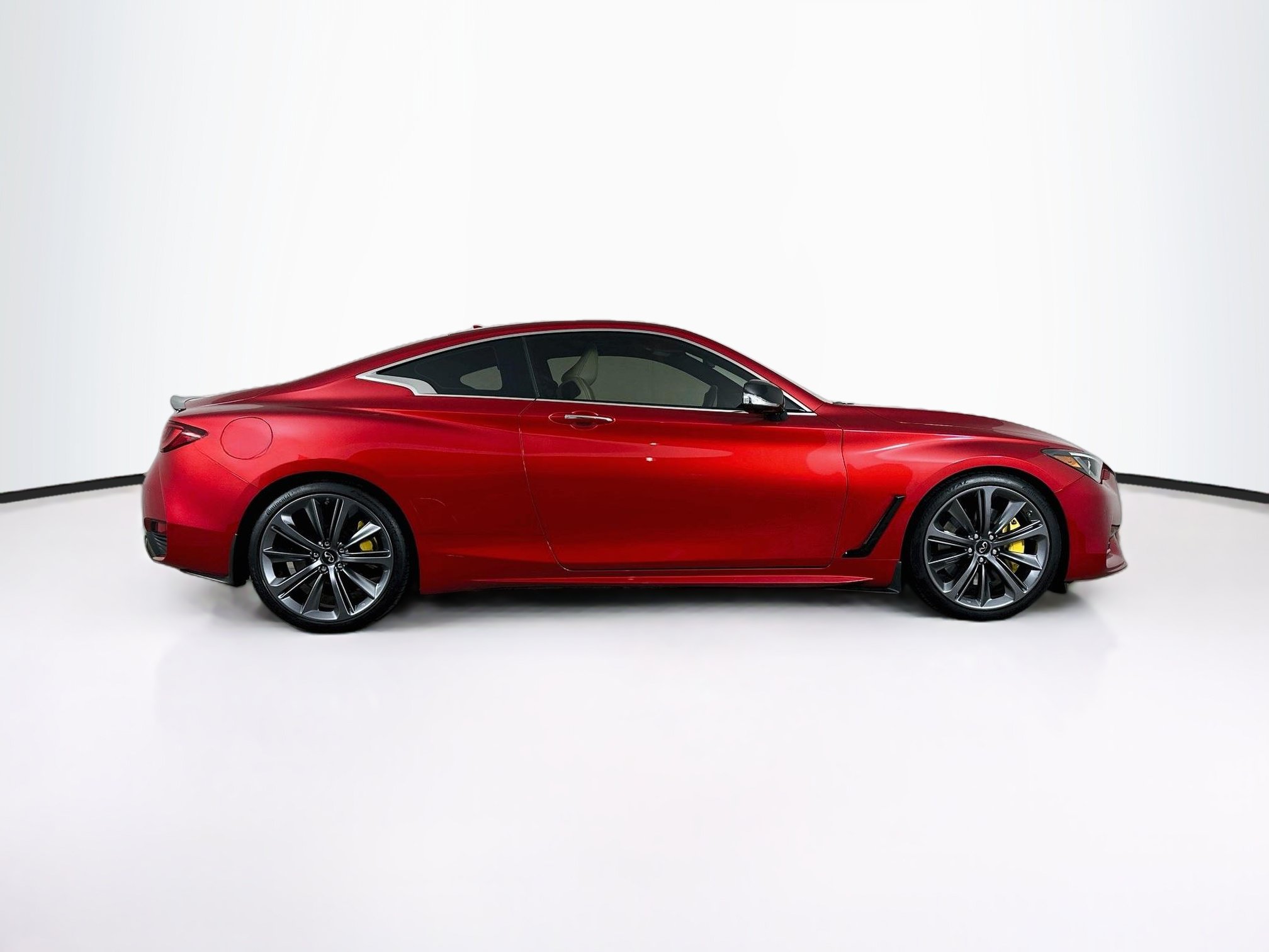 Used 2022 INFINITI Q60 Red Sport 400 w/ Cargo Package RWD image 10