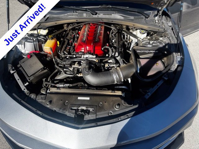 Used 2021 Chevrolet Camaro SS RWD image 16
