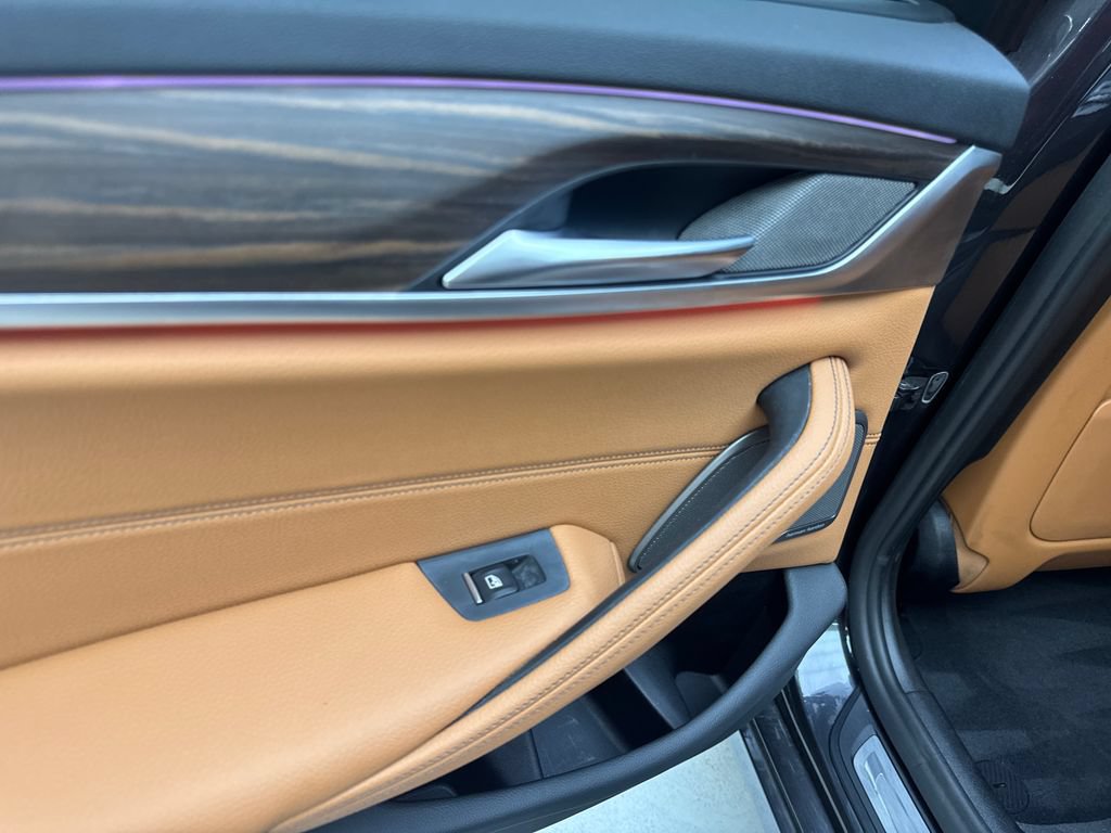 Used 2022 BMW 540i w/ Executive Package RWD image 38