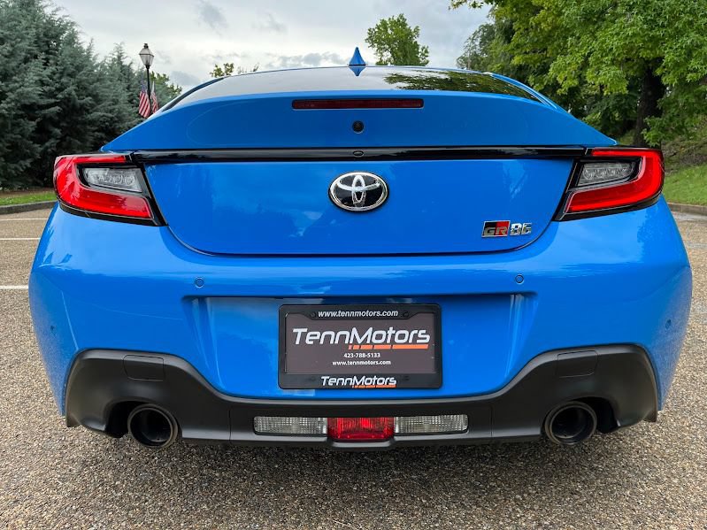 Used 2023 Toyota GR86 w/ ALL Weather Mat Package (TMS) RWD image 39