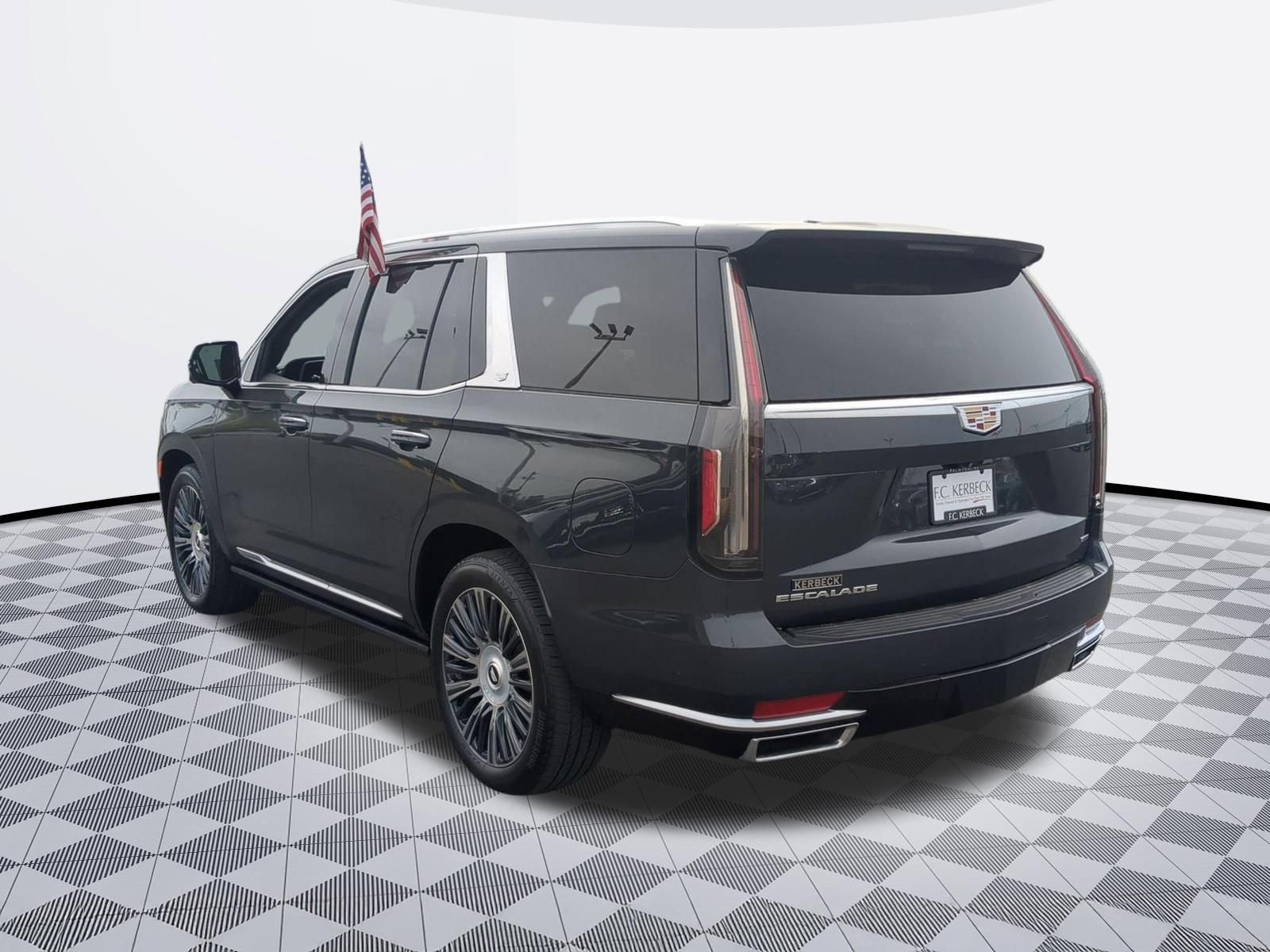 Certified 2022 Cadillac Escalade Premium Luxury w/ Performance Package AWD/4WD image 5