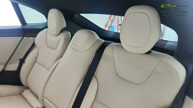 Used 2022 Tesla Model S image 28