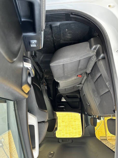 Used 2015 Chevrolet Silverado 2500 LT w/ LT Fleet Convenience Package image 13