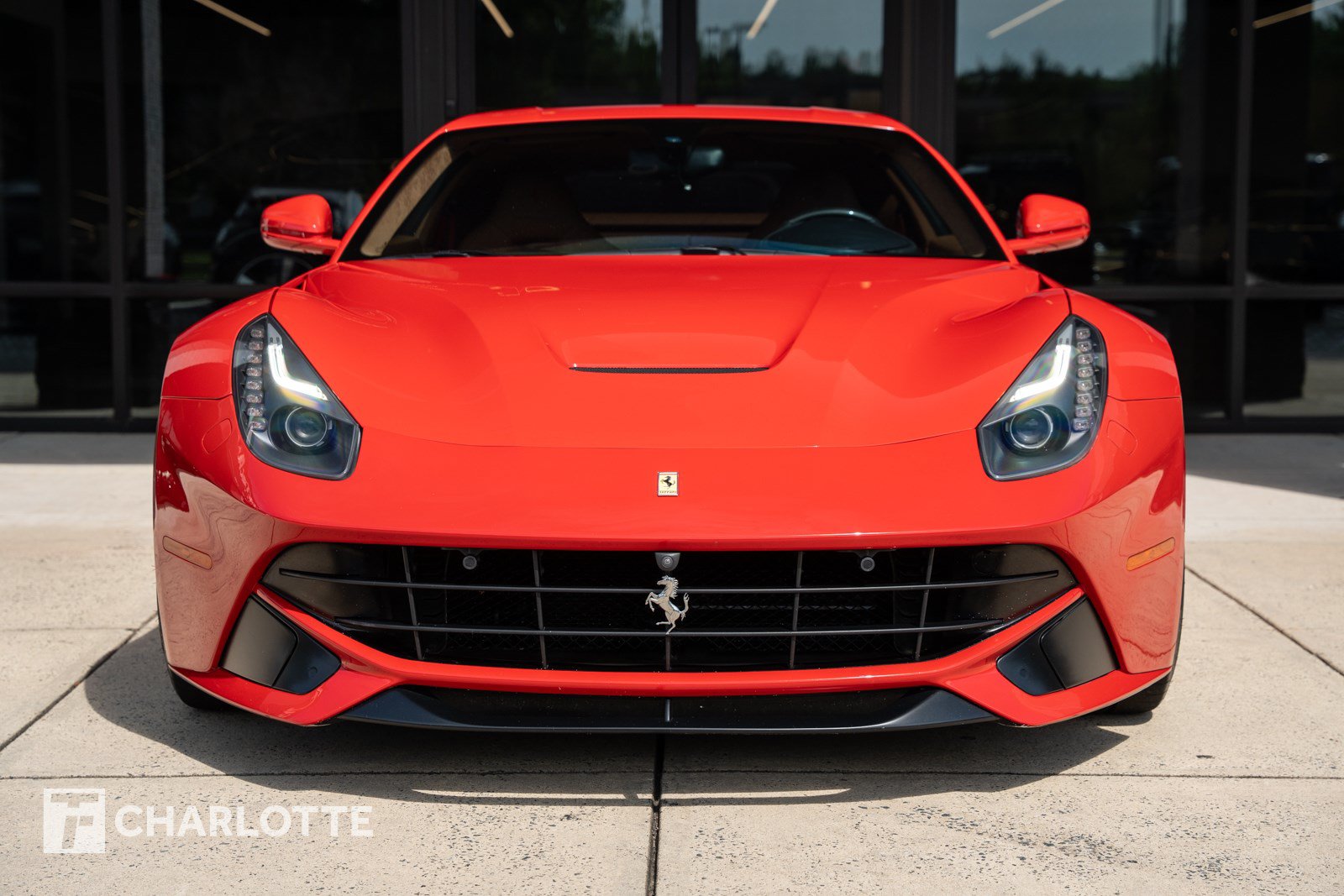 Used 2014 Ferrari F12 Berlinetta RWD image 4