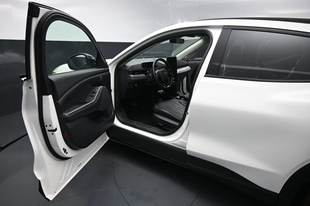 Used 2023 Ford Mustang Mach-E Select RWD image 8