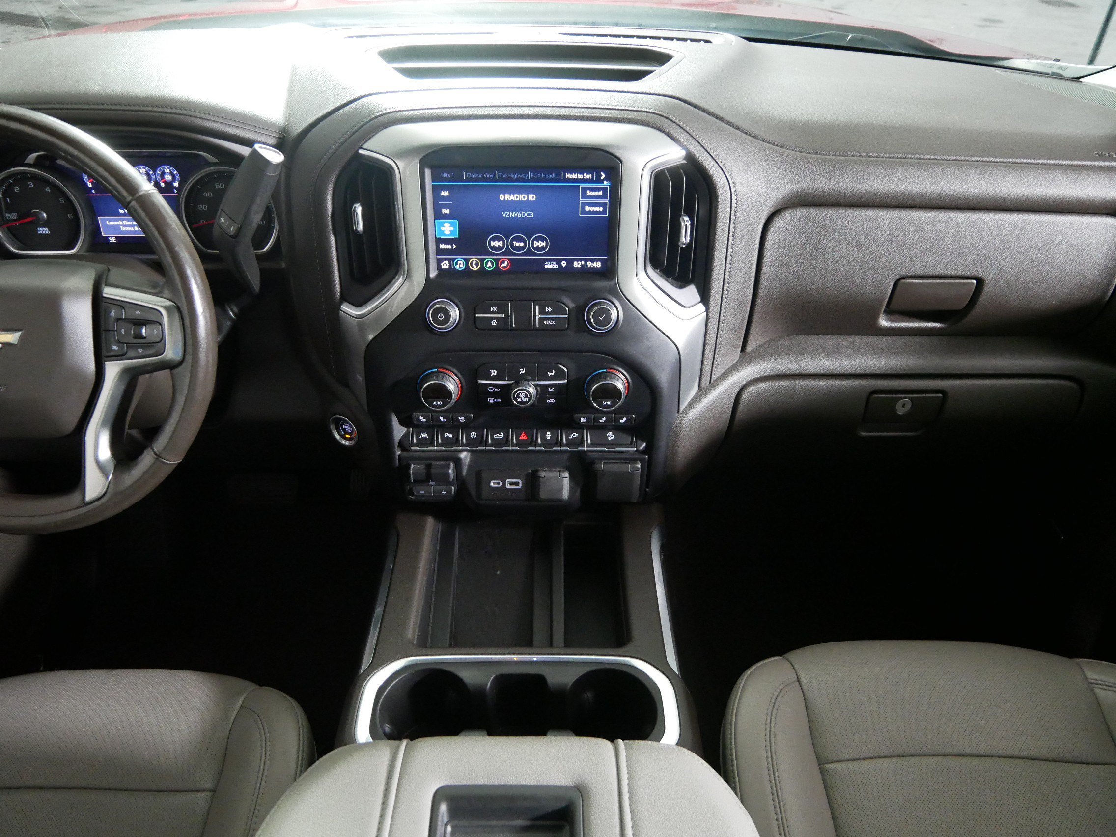 Certified 2019 Chevrolet Silverado 1500 LTZ w/ LTZ Premium Package AWD/4WD image 10