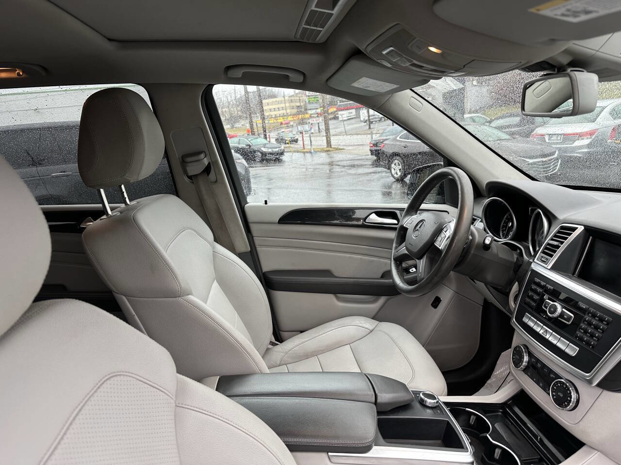 Used 2015 Mercedes-Benz ML 350 4MATIC w/ Premium 1 Package image 29