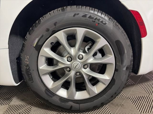 New 2026 Chrysler Pacifica Limited FWD image 54
