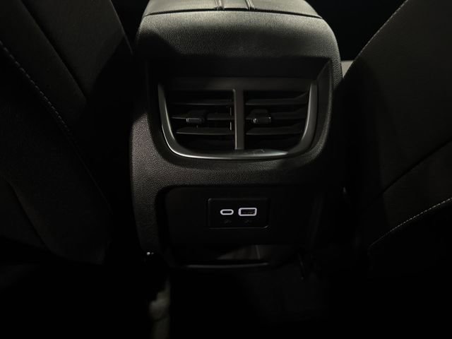 Used 2025 Chevrolet Blazer LT AWD/4WD image 19