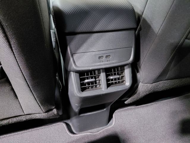 Used 2025 Chevrolet Equinox LT image 44