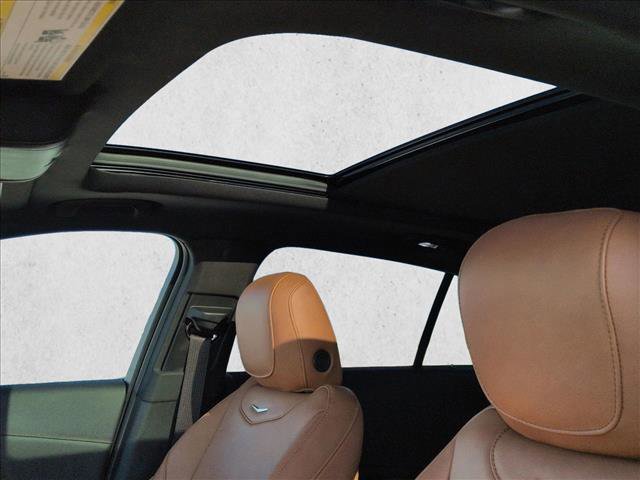 Used 2021 Cadillac XT4 Premium Luxury image 16