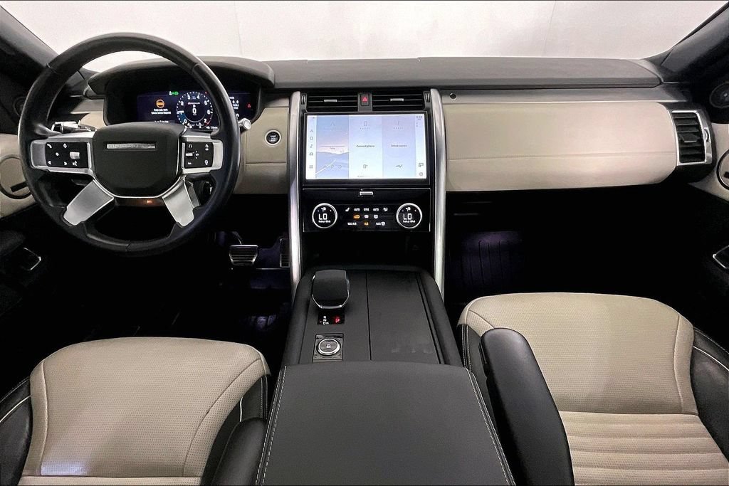 Used 2022 Land Rover Discovery S R-Dynamic AWD/4WD image 18