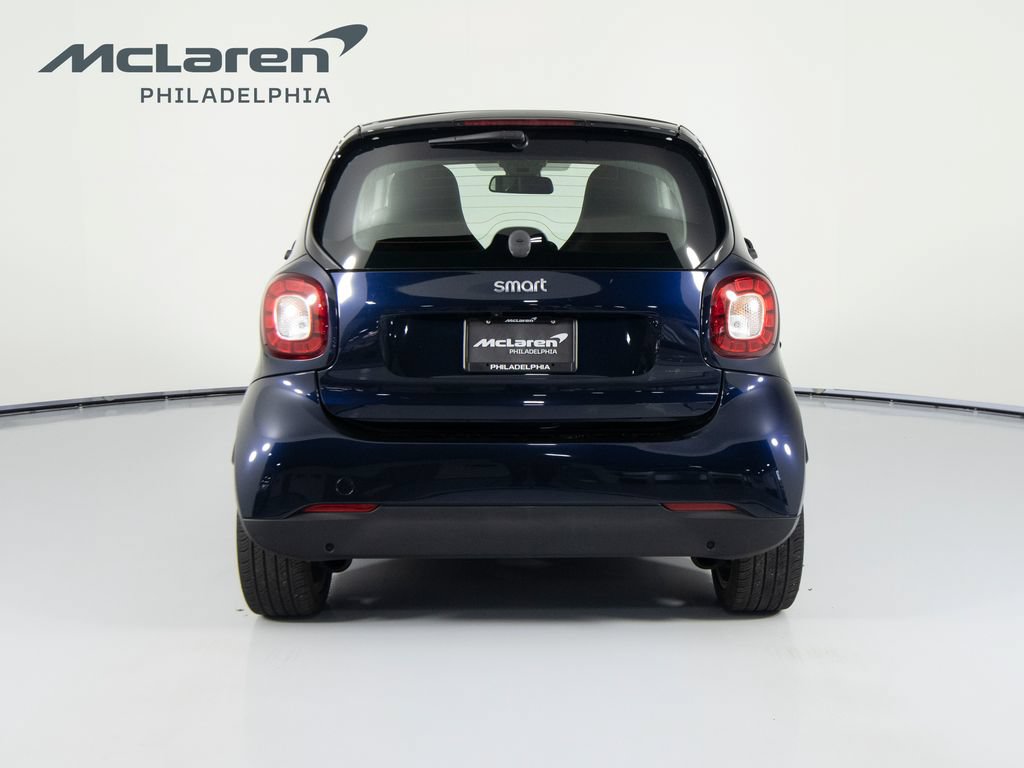 Used 2018 smart fortwo electric drive RWD image 6