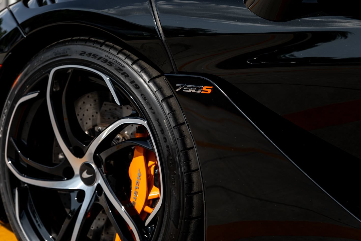 Used 2024 McLaren 750S RWD image 38