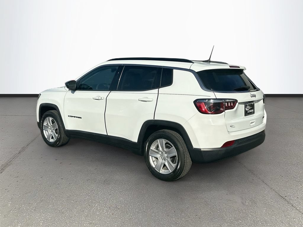 Used 2022 Jeep Compass Latitude FWD image 5