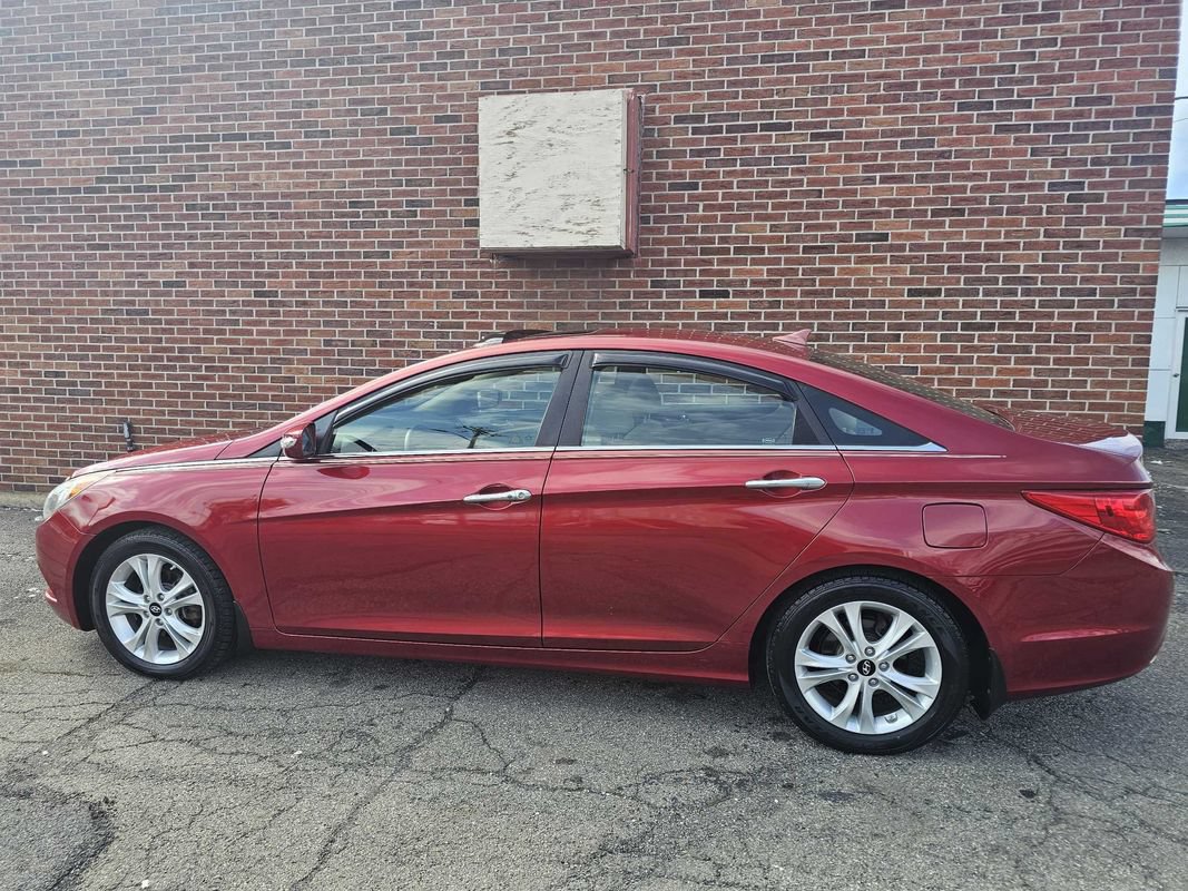Used 2011 Hyundai Sonata Limited FWD image 14
