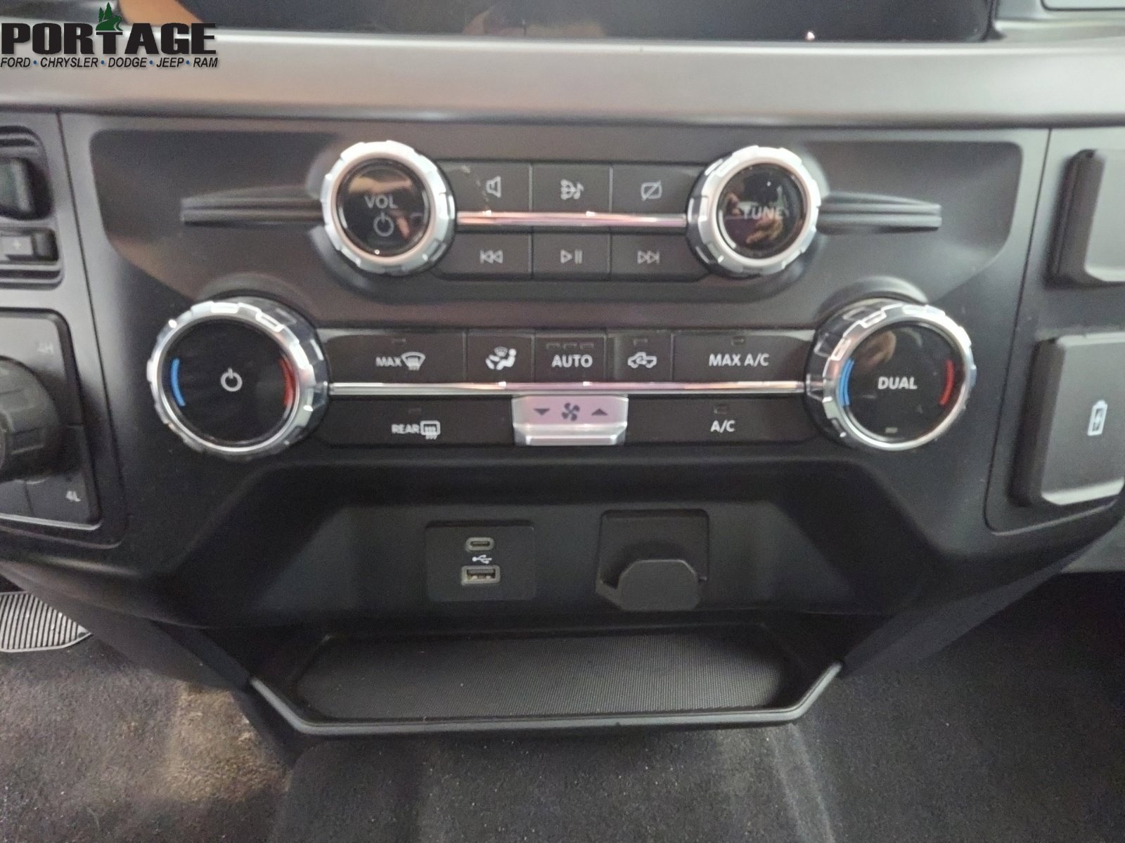 Used 2024 Ford F150 XLT w/ Tow/Haul Package AWD/4WD image 28