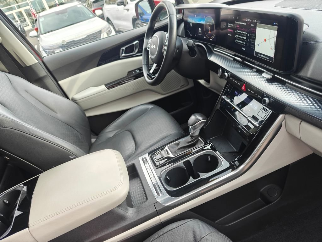 Used 2022 Kia Carnival SX Prestige image 34