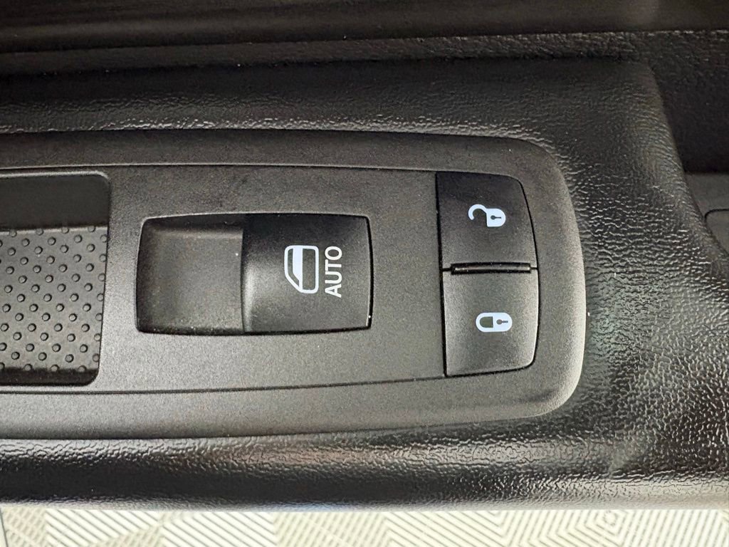 Used 2023 Dodge Durango SXT RWD image 37