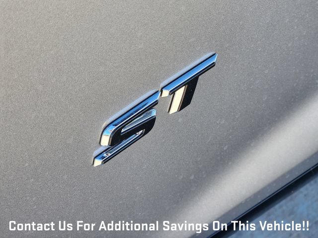 New 2026 Buick Enclave Sport Touring w/ LPO, Floor Liner Package FWD image 8