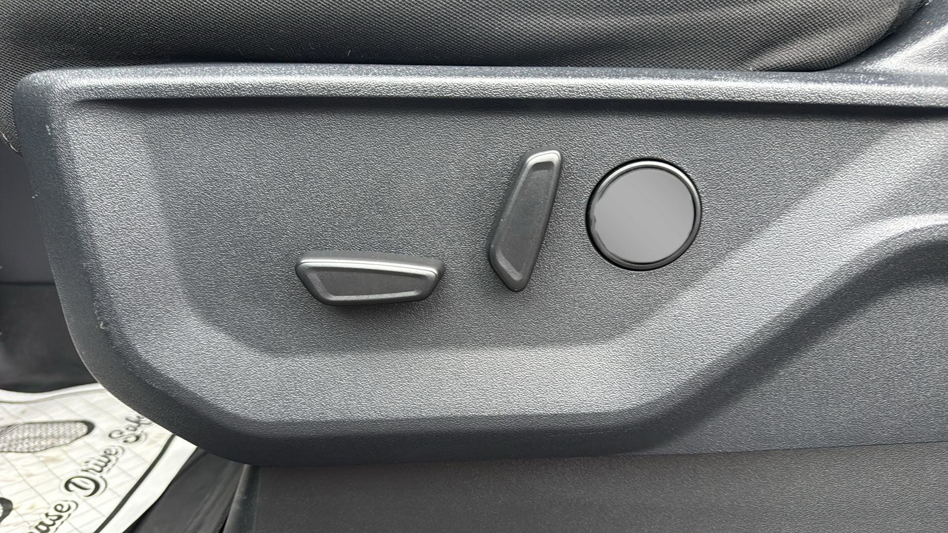 Used 2023 Ford F150 XLT w/ Equipment Group 302A High image 26