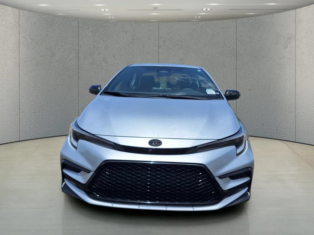 Used 2023 Toyota Corolla XSE FWD image 2