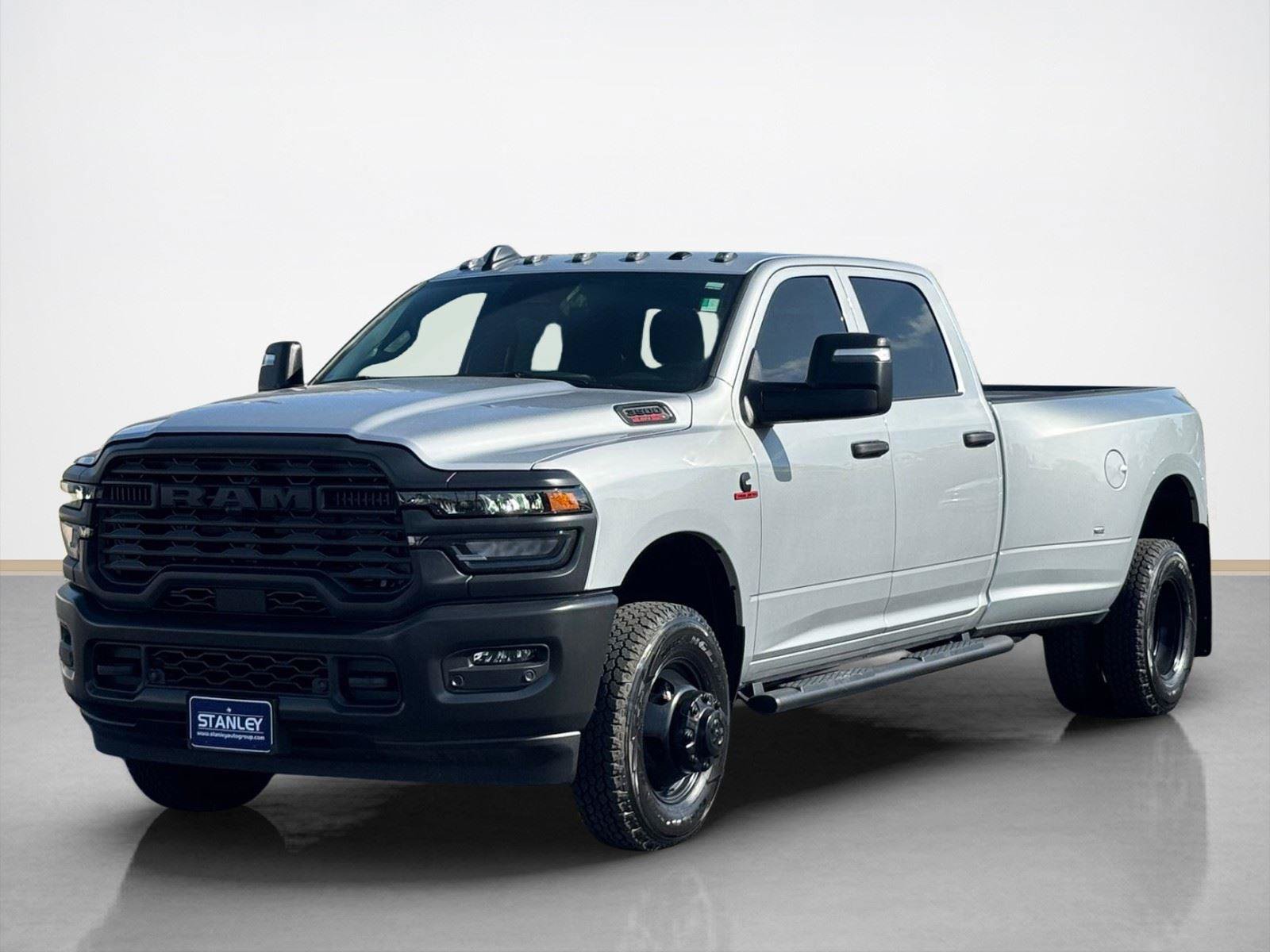 New 2026 RAM 3500 Tradesman AWD/4WD image 3