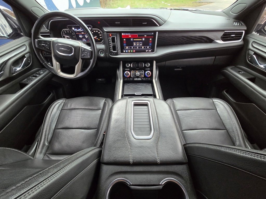 Used 2021 GMC Yukon XL Denali image 10