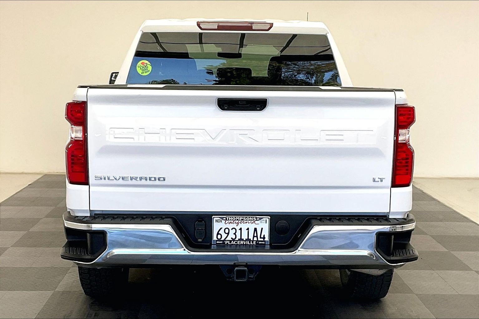 Used 2025 Chevrolet Silverado 1500 LT AWD/4WD image 3