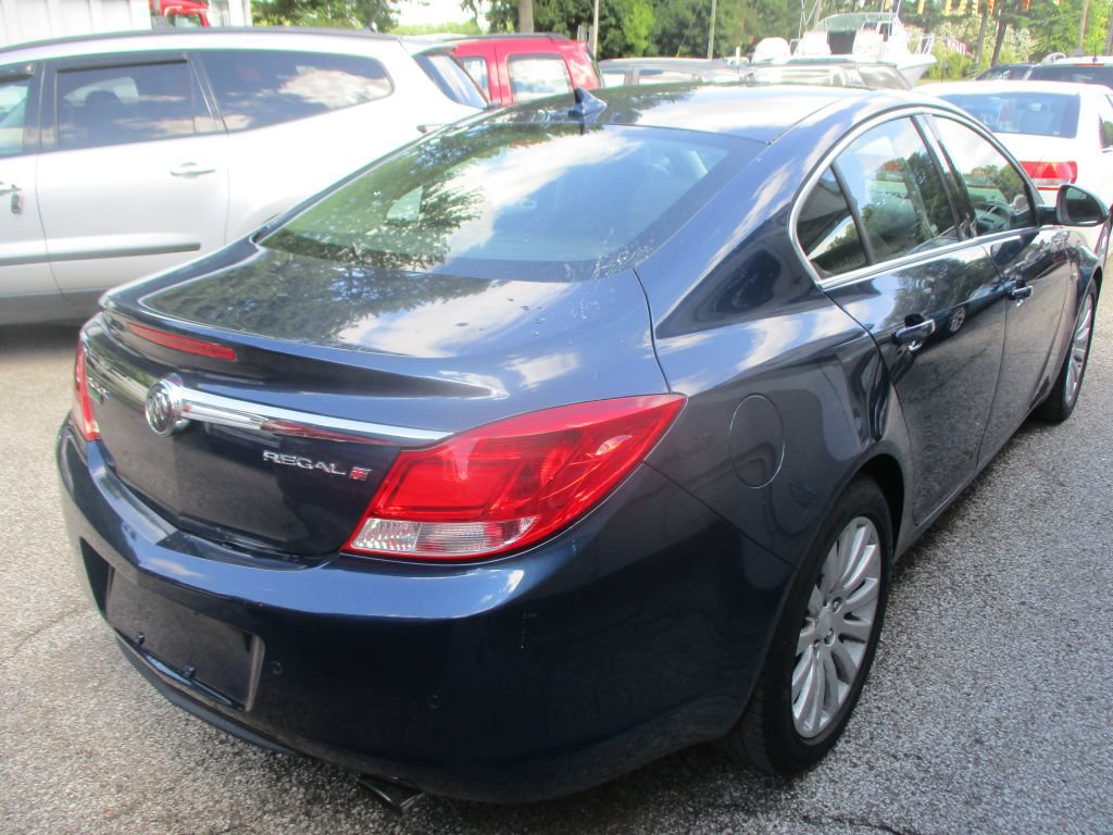 Used 2011 Buick Regal CXL Turbo w/ TO2 Preferred Equipment Group FWD image 5