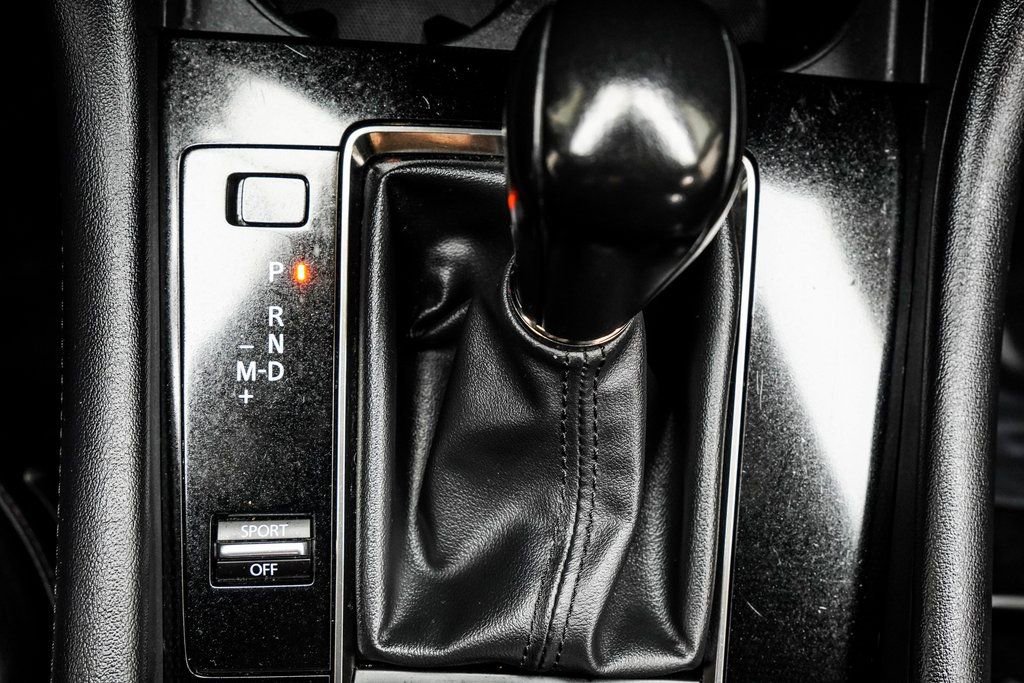 Used 2022 MAZDA MAZDA3 s image 22