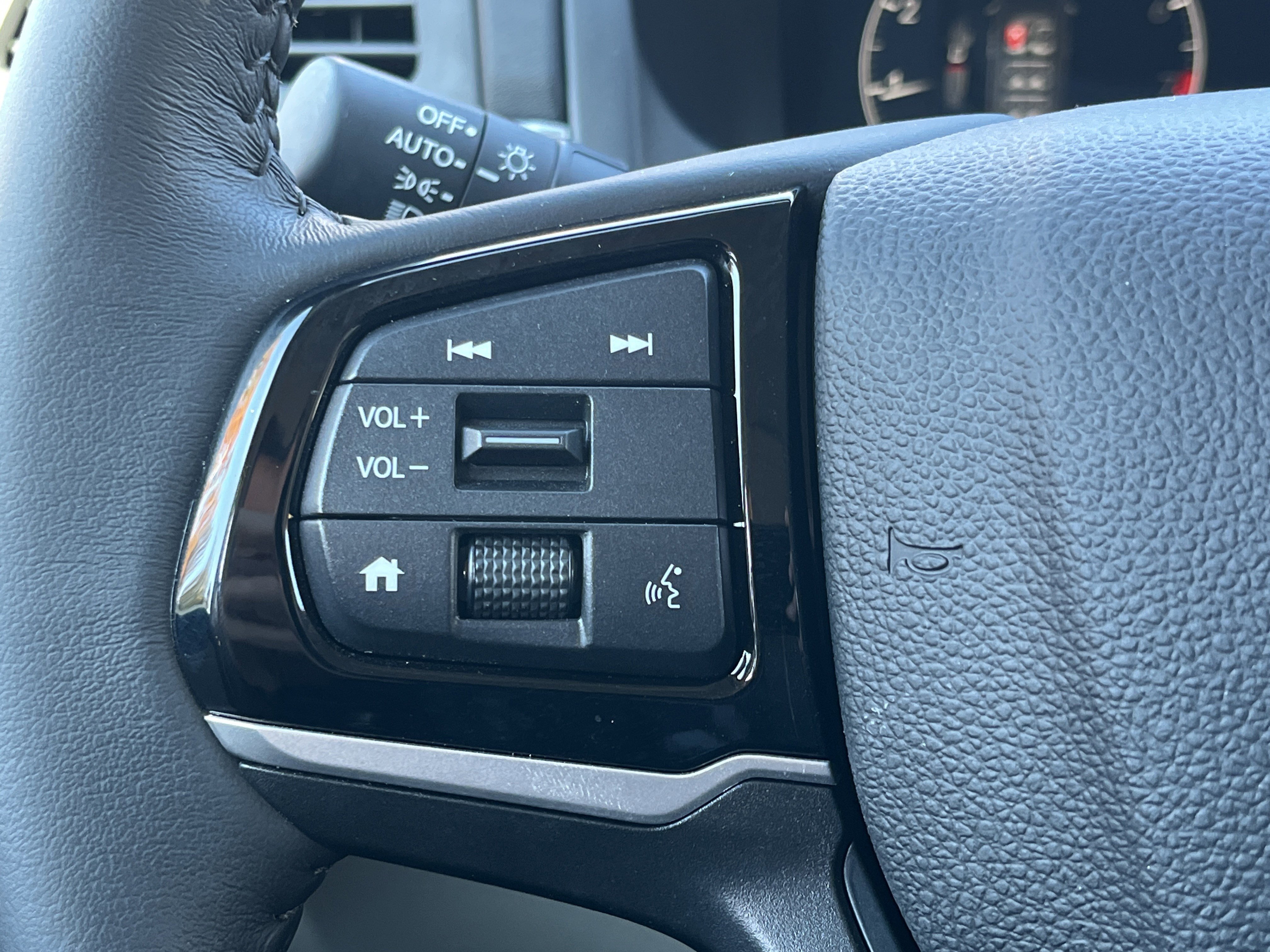 Certified 2025 Honda Odyssey EX-L image 12