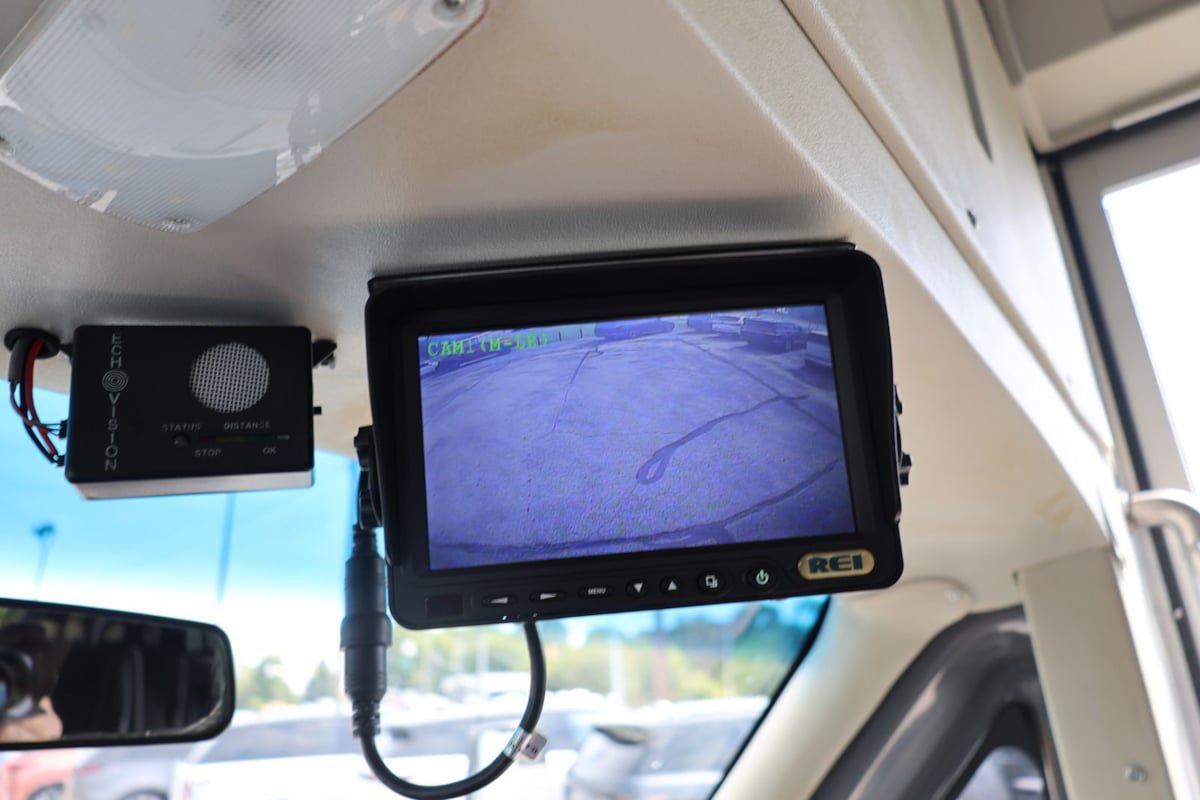 Used 2016 Ford E-450 and Econoline 450 Super Duty w/ Shuttle Bus Prep Package RWD image 6