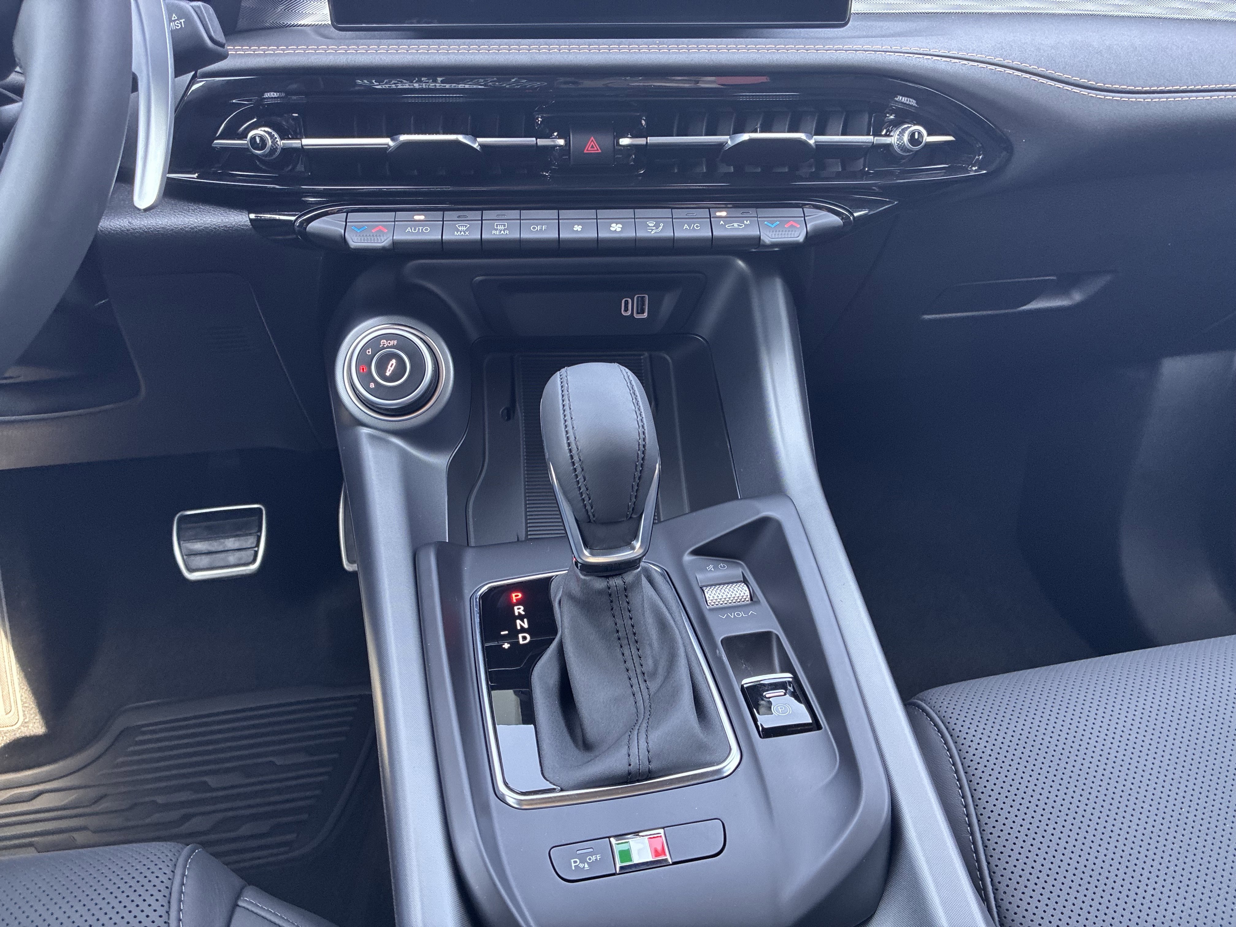 New 2026 Alfa Romeo Tonale Veloce w/ Quick Order Package 23H Volce image 19