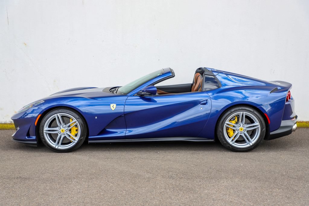 Used 2021 Ferrari 812 GTS RWD image 22