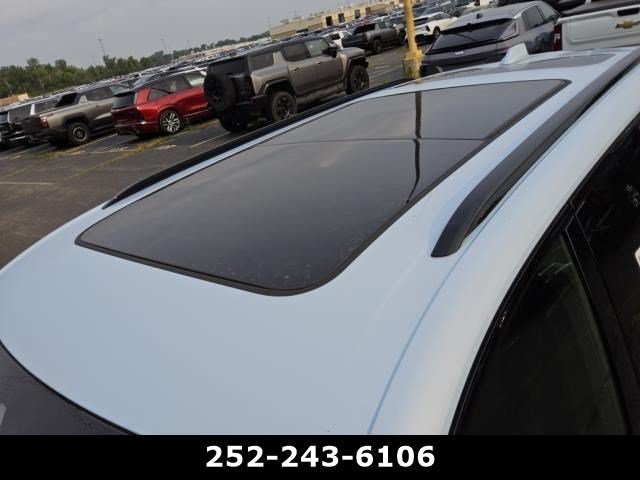 Used 2026 Cadillac Vistiq Sport w/ LPO, Floor Liner Package AWD/4WD image 6