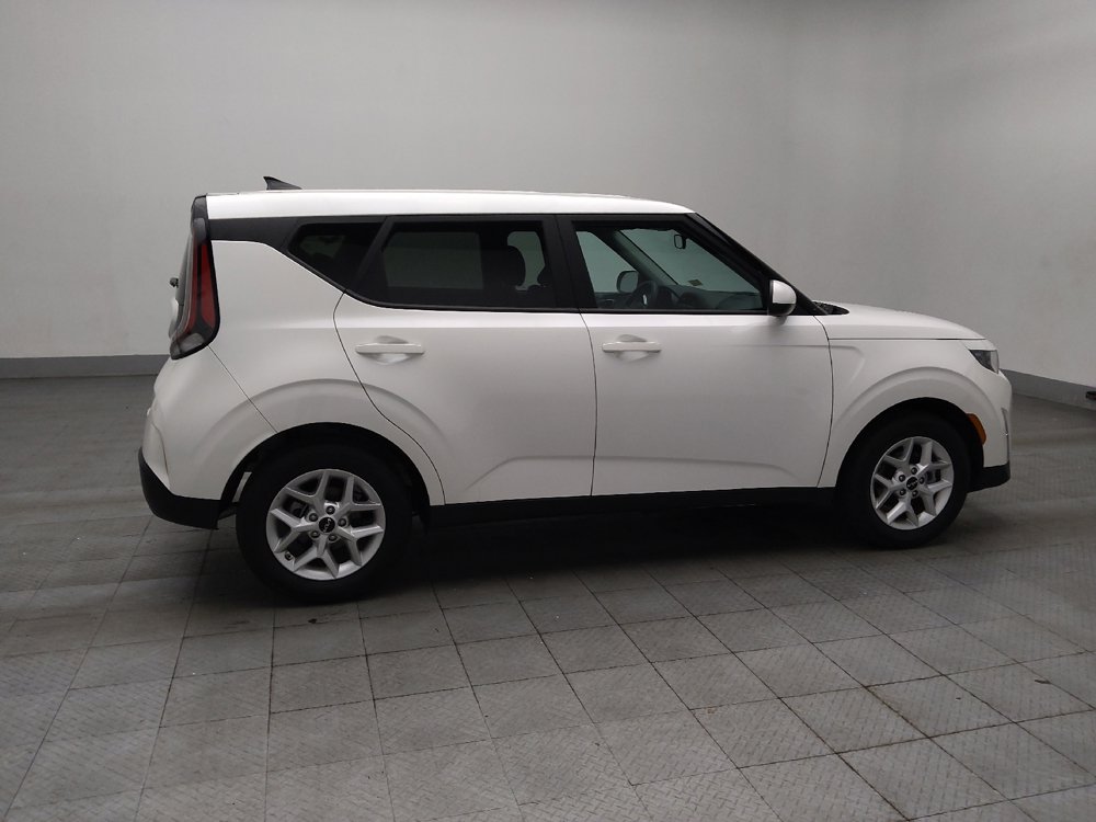 Used 2025 Kia Soul LX w/ LX Technology Package image 10