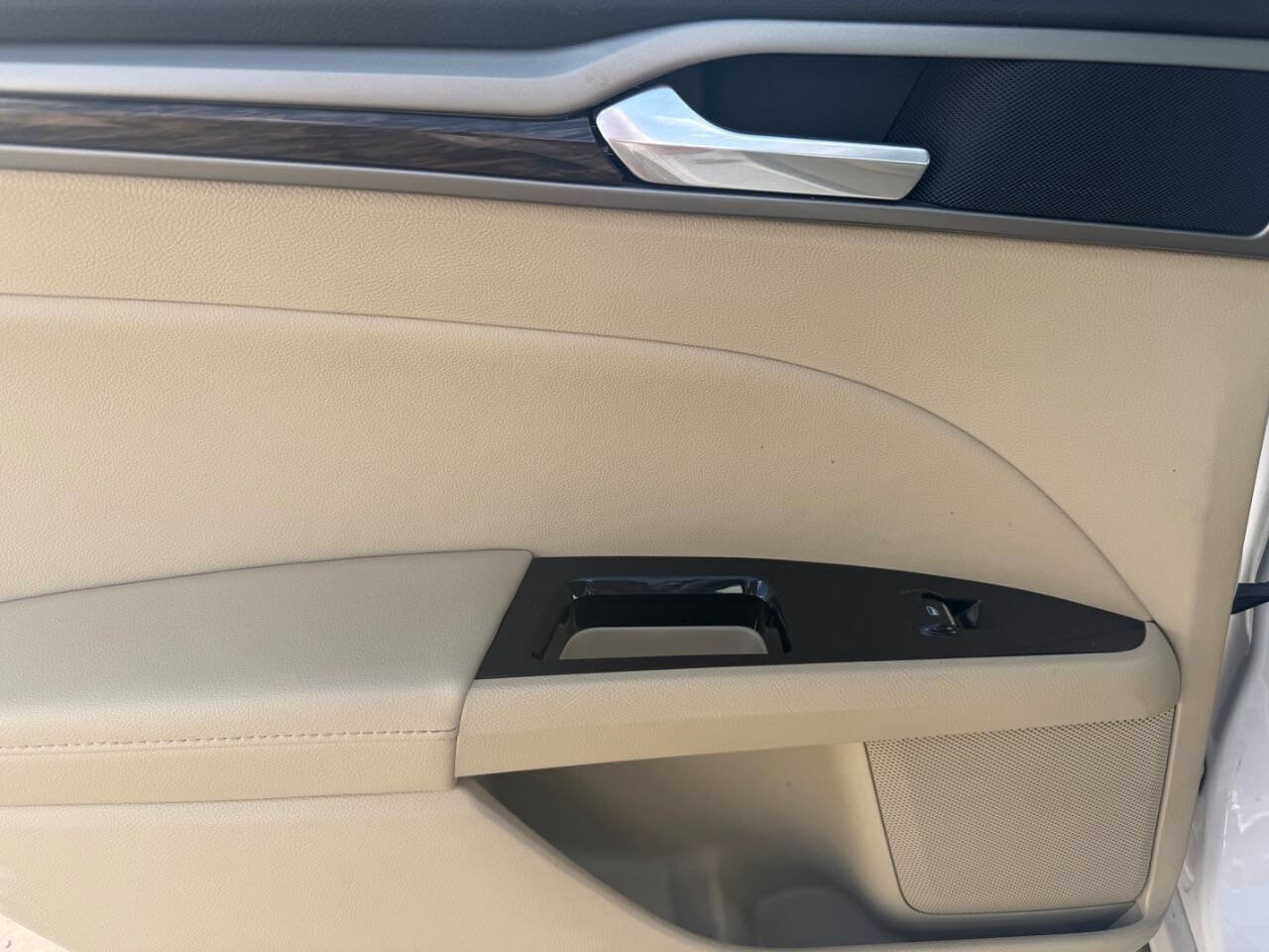 Used 2013 Ford Fusion SE image 24