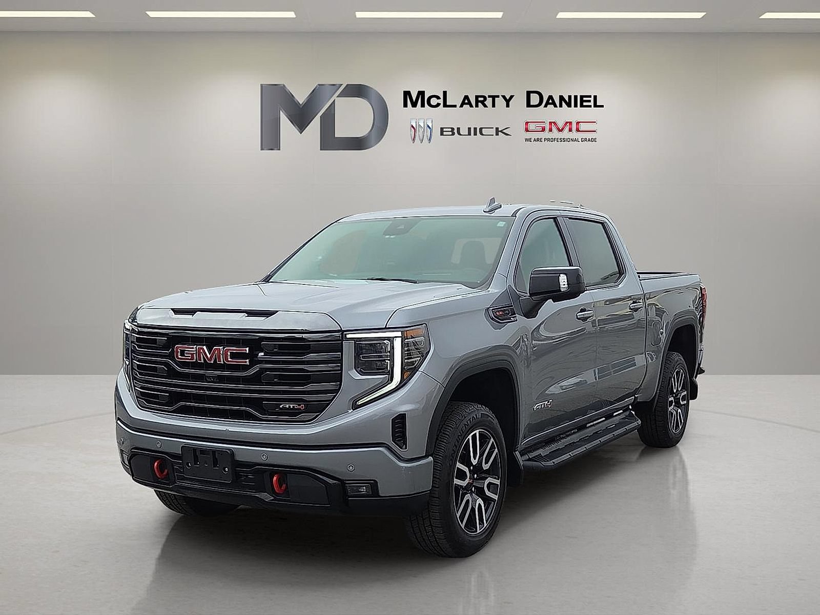Certified 2024 GMC Sierra 1500 AT4 w/ Technology Package AWD/4WD image 3