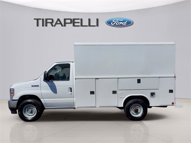 New 2026 Ford E-350 and Econoline 350 Super Duty w/ Power Equipment Group image 3
