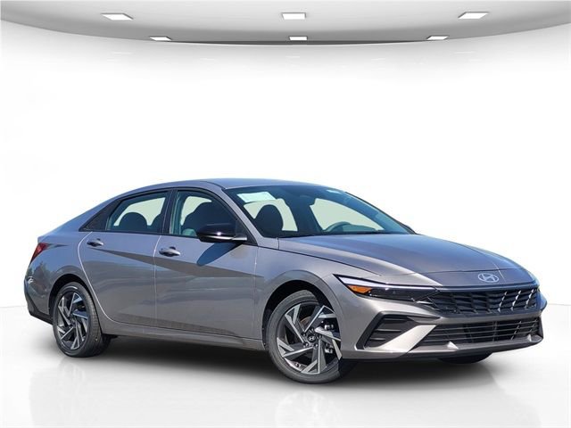 New 2025 Hyundai Elantra SEL image 18