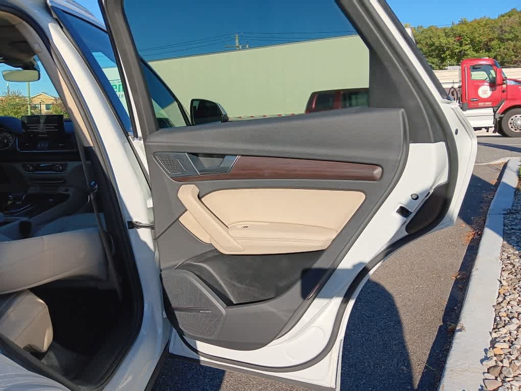 Used 2023 Audi Q5 2.0T Premium Plus w/ Premium Plus Package AWD/4WD image 31