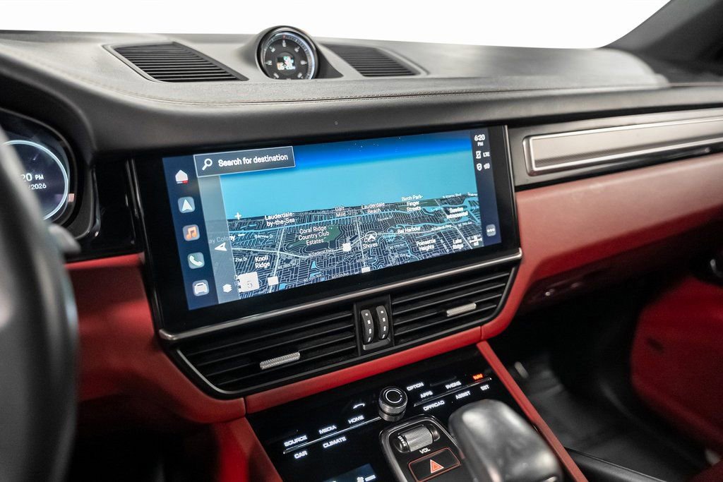 Used 2023 Porsche Cayenne Platinum Edition image 48