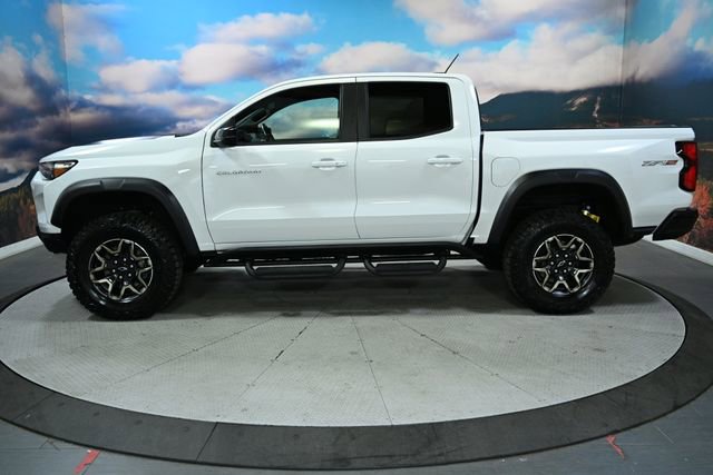 Used 2023 Chevrolet Colorado ZR2 w/ ZR2 Convenience Package III image 4