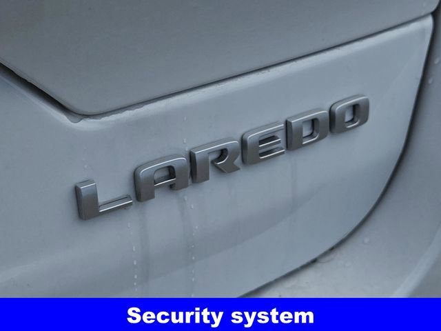 New 2025 Jeep Grand Cherokee Laredo image 11