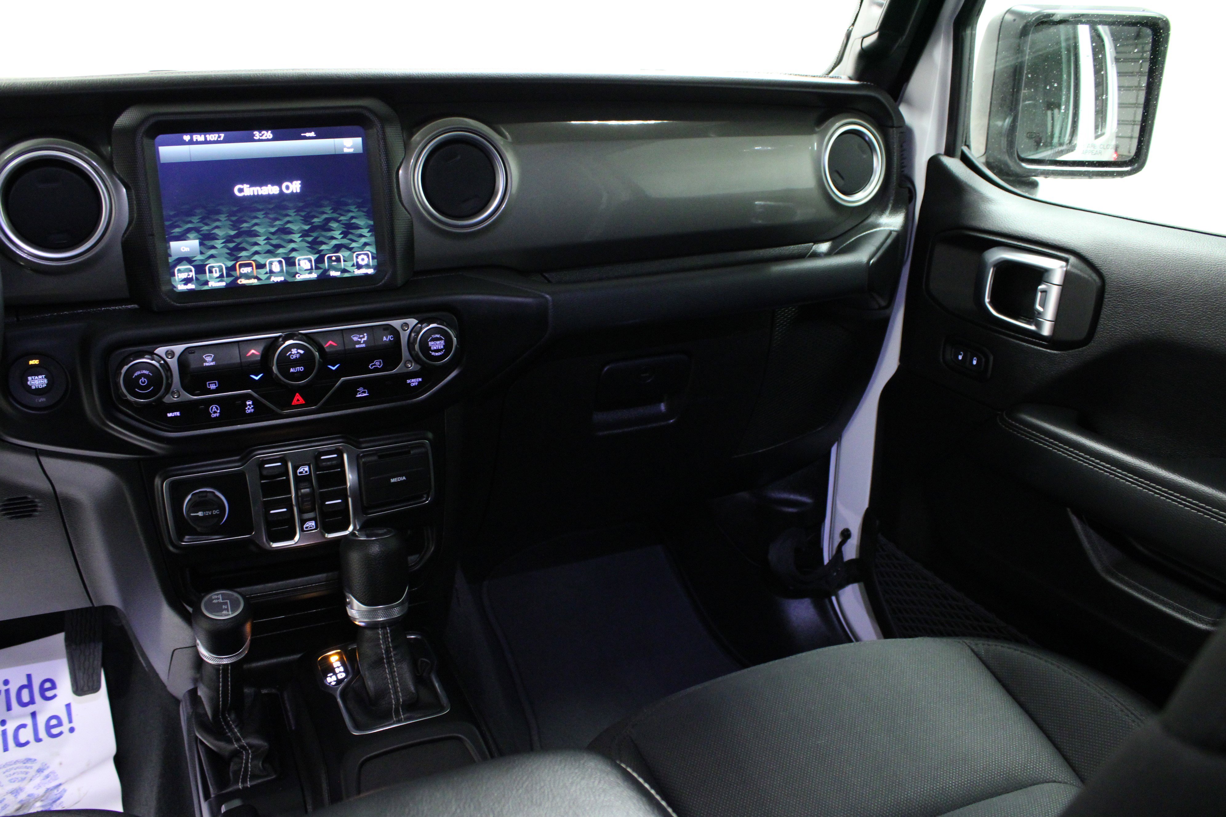 Used 2023 Jeep Wrangler Sahara AWD/4WD image 19
