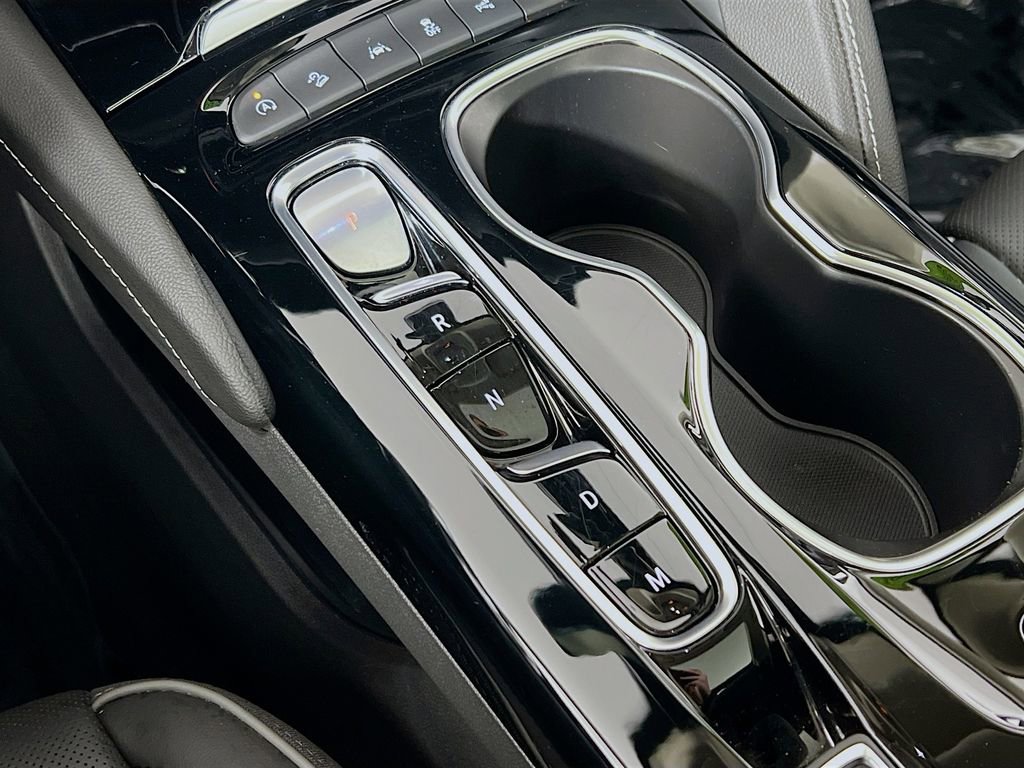 Used 2023 Buick Envision Avenir image 17