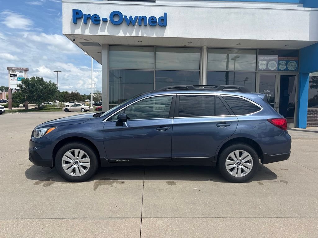 Used 2017 Subaru Outback 2.5i Premium AWD/4WD image 8