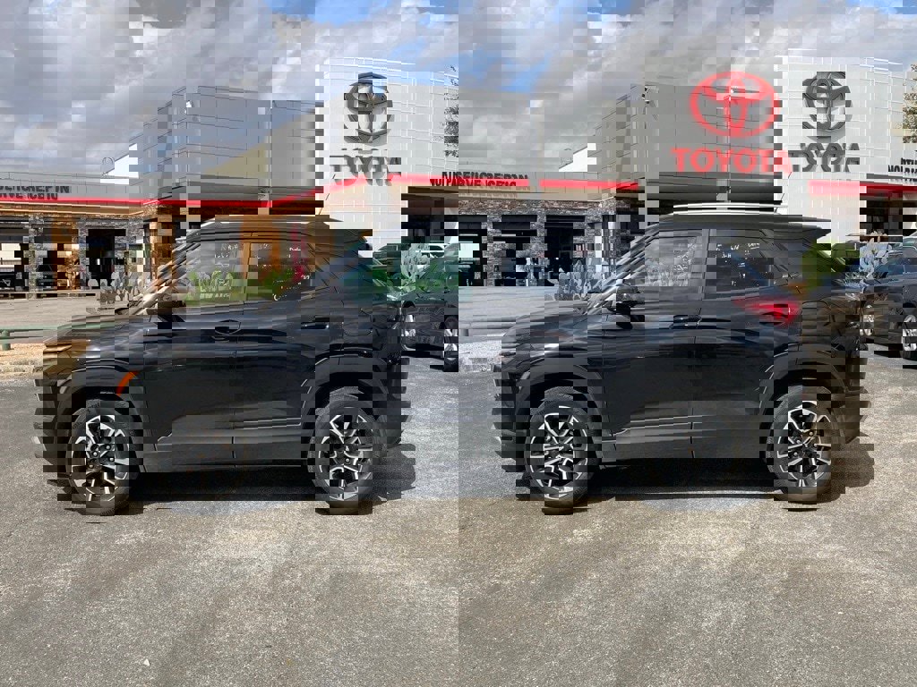 Used 2025 Chevrolet TrailBlazer LT image 7