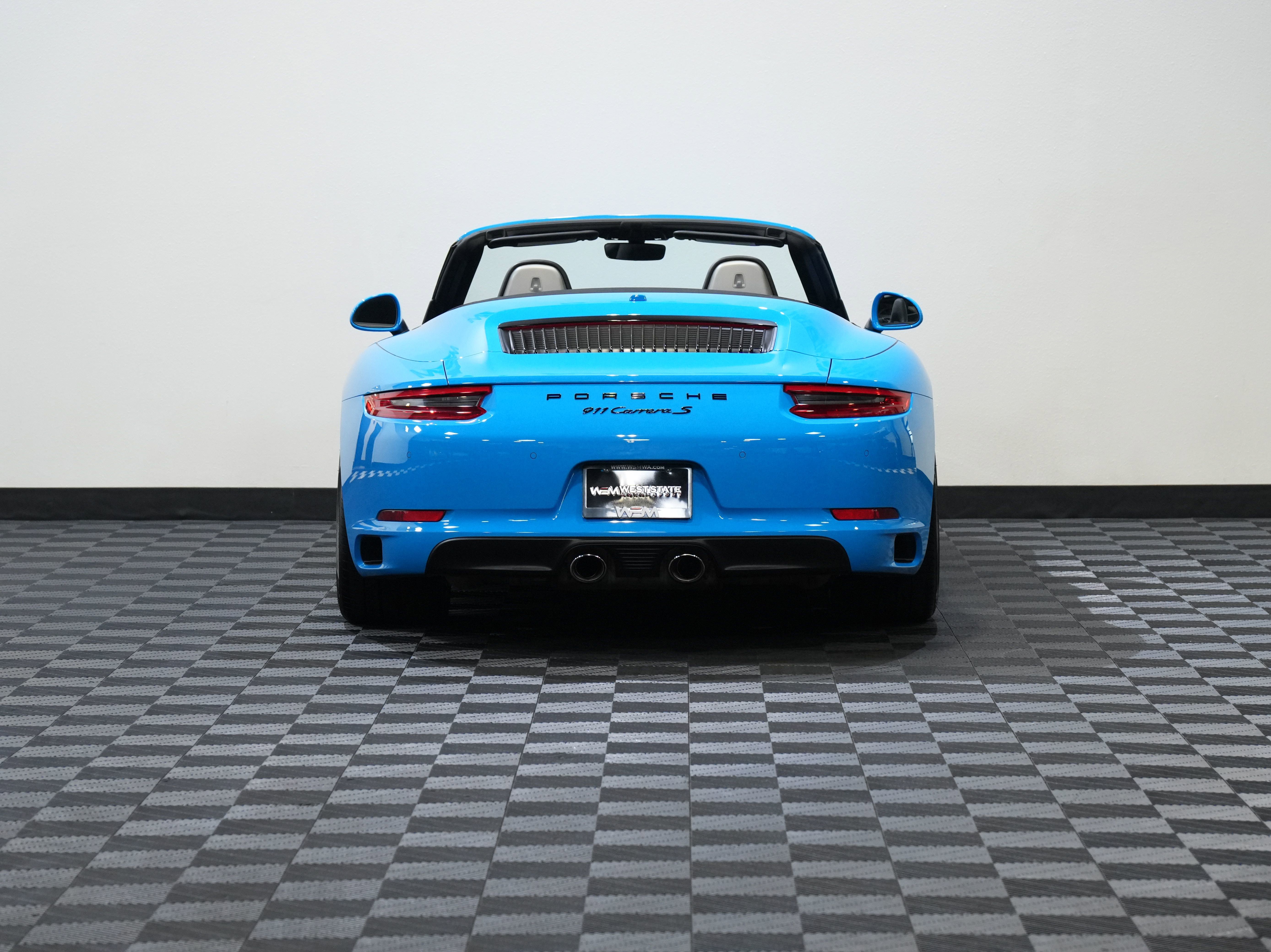 Used 2017 Porsche 911 Carrera S image 7